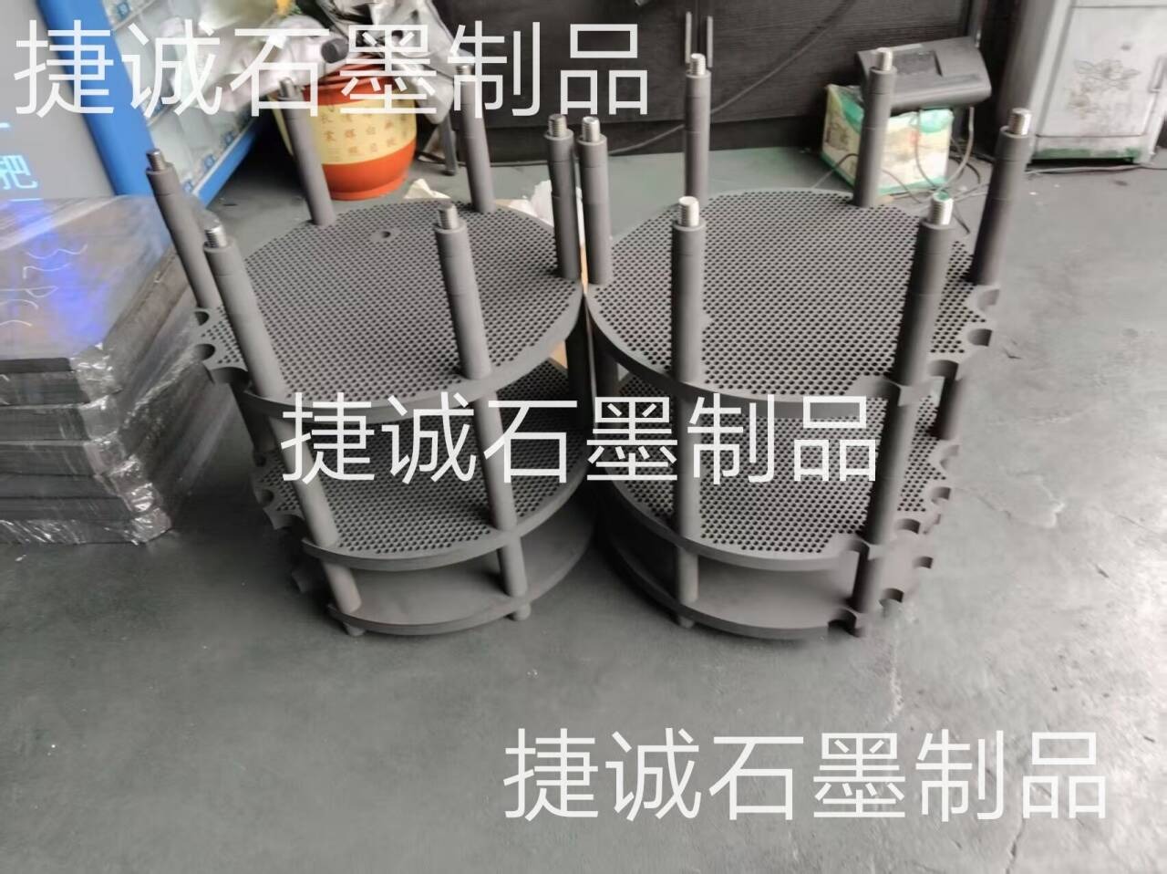 硬質(zhì)合金石墨盤，石墨盤，刀具燒結(jié)石墨盤，石墨盤加工，銅管燒結(jié)石墨盤，燒結(jié)石墨盤，石墨盤加工廠，石墨盤生產(chǎn)廠家